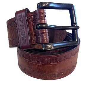 Relic Octane Brown Tooled Leather Belt Seashell 32 unisex